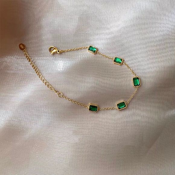 18K Gold Plated Emerald Green Station Elise Bracelet - Picture 2 of 8